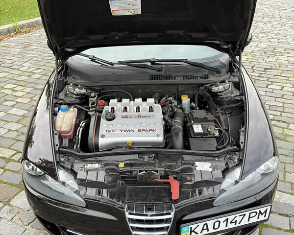 Черный Альфа Ромео 147, объемом двигателя 1.6 л и пробегом 138 тыс. км за 5800 $, фото 99 на Automoto.ua