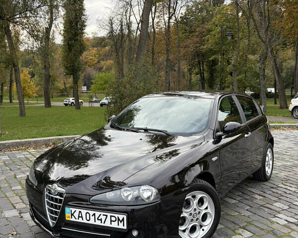 Черный Альфа Ромео 147, объемом двигателя 1.6 л и пробегом 138 тыс. км за 5800 $, фото 9 на Automoto.ua