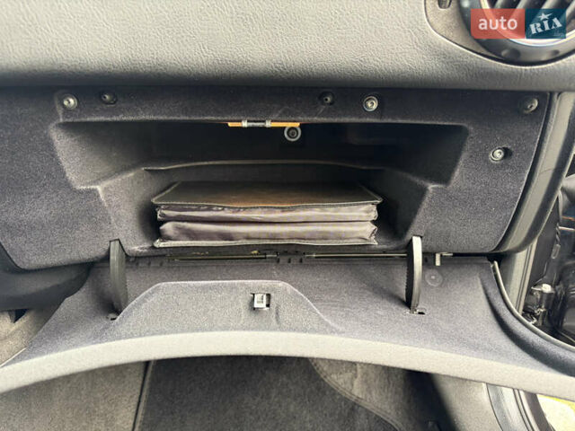 Черный Альфа Ромео 147, объемом двигателя 1.6 л и пробегом 138 тыс. км за 5800 $, фото 125 на Automoto.ua