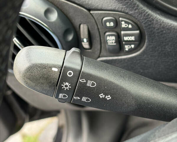 Черный Альфа Ромео 147, объемом двигателя 1.6 л и пробегом 138 тыс. км за 5800 $, фото 129 на Automoto.ua