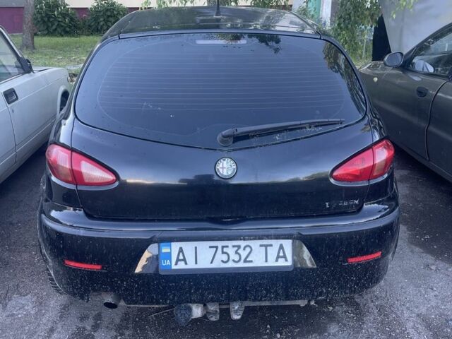 Чорний Альфа Ромео 147, об'ємом двигуна 1.9 л та пробігом 355 тис. км за 2900 $, фото 8 на Automoto.ua