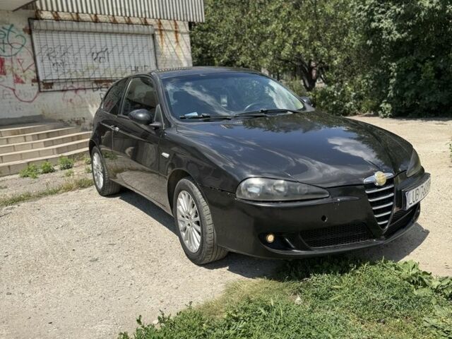 Черный Альфа Ромео 147, объемом двигателя 0 л и пробегом 280 тыс. км за 2400 $, фото 4 на Automoto.ua