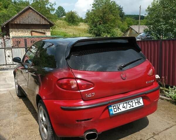 Черный Альфа Ромео 147, объемом двигателя 1.6 л и пробегом 299 тыс. км за 3500 $, фото 6 на Automoto.ua