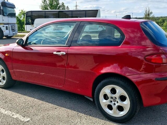 Червоний Альфа Ромео 147, об'ємом двигуна 2 л та пробігом 166 тис. км за 4000 $, фото 5 на Automoto.ua