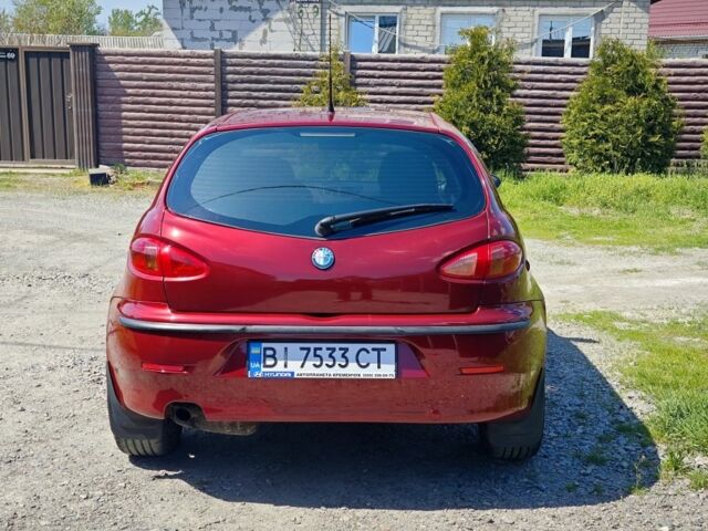 Червоний Альфа Ромео 147, об'ємом двигуна 2 л та пробігом 276 тис. км за 4700 $, фото 8 на Automoto.ua