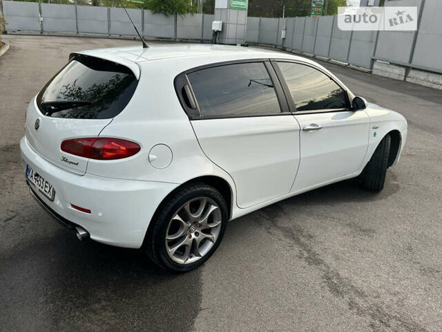 Альфа Ромео 147, объемом двигателя 2 л и пробегом 114 тыс. км за 6000 $, фото 7 на Automoto.ua