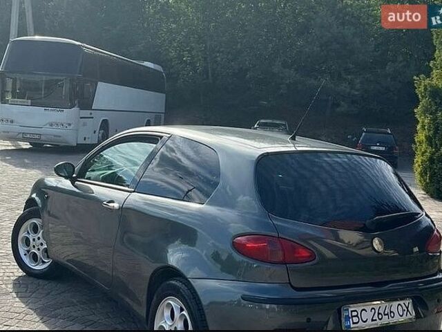 Серый Альфа Ромео 147, объемом двигателя 1.6 л и пробегом 184 тыс. км за 3000 $, фото 5 на Automoto.ua
