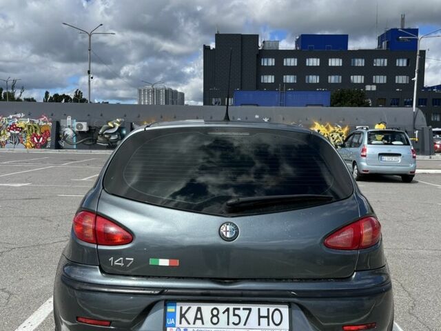 Серый Альфа Ромео 147, объемом двигателя 2 л и пробегом 176 тыс. км за 2990 $, фото 3 на Automoto.ua