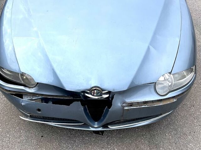 Серый Альфа Ромео 147, объемом двигателя 1.6 л и пробегом 194 тыс. км за 2600 $, фото 7 на Automoto.ua