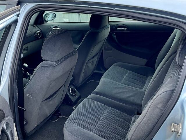 Серый Альфа Ромео 147, объемом двигателя 1.6 л и пробегом 194 тыс. км за 2600 $, фото 6 на Automoto.ua