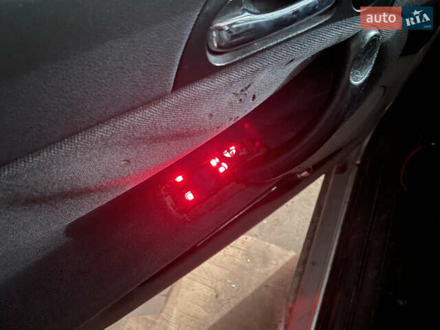 Серый Альфа Ромео 147, объемом двигателя 1.91 л и пробегом 487 тыс. км за 3000 $, фото 5 на Automoto.ua