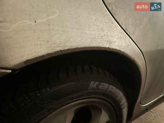 Серый Альфа Ромео 147, объемом двигателя 1.91 л и пробегом 487 тыс. км за 3000 $, фото 9 на Automoto.ua