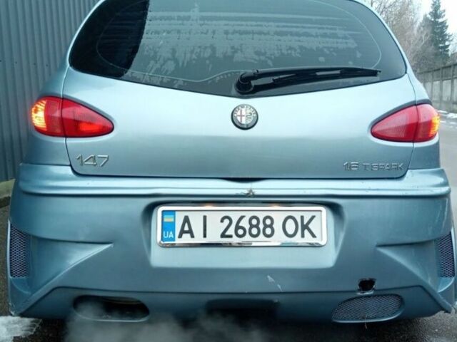 Сірий Альфа Ромео 147, об'ємом двигуна 1.6 л та пробігом 243 тис. км за 3700 $, фото 4 на Automoto.ua