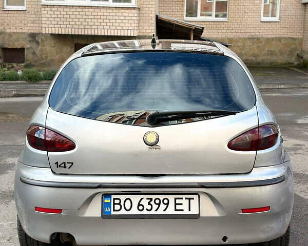 Серый Альфа Ромео 147, объемом двигателя 1.6 л и пробегом 225 тыс. км за 2500 $, фото 1 на Automoto.ua