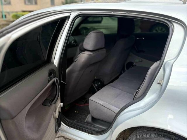 Серый Альфа Ромео 147, объемом двигателя 1.6 л и пробегом 100 тыс. км за 3000 $, фото 6 на Automoto.ua