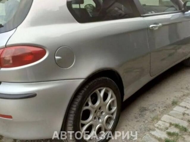 Серый Альфа Ромео 147, объемом двигателя 1.91 л и пробегом 0 тыс. км за 2250 $, фото 5 на Automoto.ua