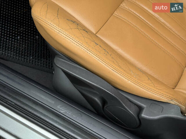 Сірий Альфа Ромео 147, об'ємом двигуна 1.6 л та пробігом 208 тис. км за 3499 $, фото 36 на Automoto.ua