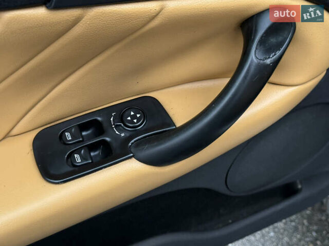 Сірий Альфа Ромео 147, об'ємом двигуна 1.6 л та пробігом 208 тис. км за 3499 $, фото 34 на Automoto.ua