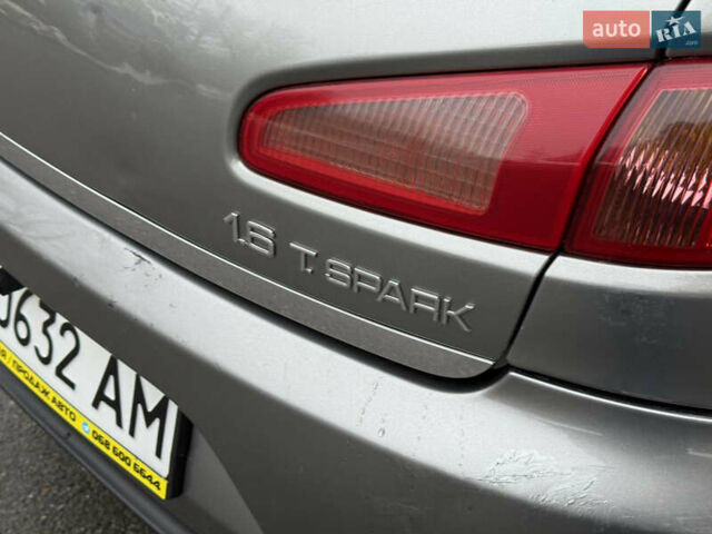 Сірий Альфа Ромео 147, об'ємом двигуна 1.6 л та пробігом 208 тис. км за 3499 $, фото 24 на Automoto.ua