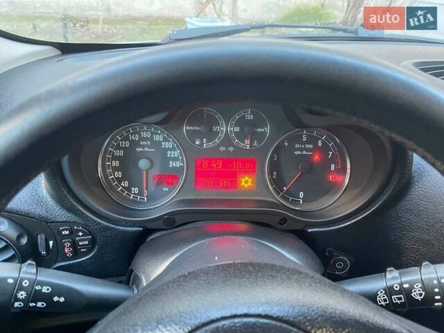 Сірий Альфа Ромео 147, об'ємом двигуна 1.6 л та пробігом 207 тис. км за 4600 $, фото 1 на Automoto.ua