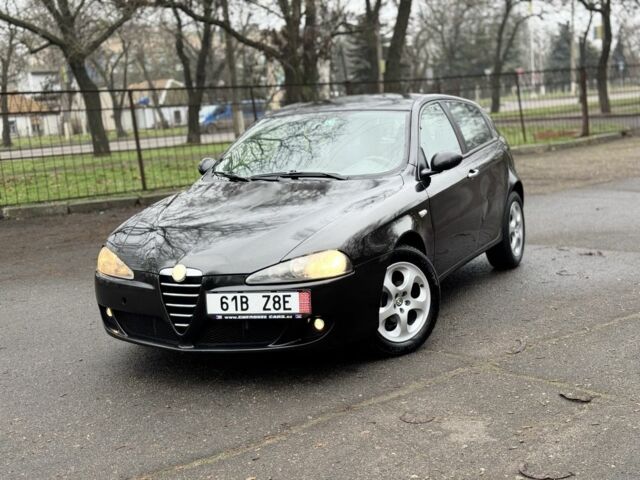 Сірий Альфа Ромео 147, об'ємом двигуна 1.9 л та пробігом 299 тис. км за 1999 $, фото 11 на Automoto.ua