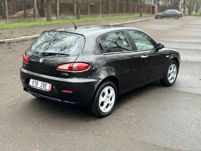 Сірий Альфа Ромео 147, об'ємом двигуна 1.9 л та пробігом 299 тис. км за 1999 $, фото 1 на Automoto.ua