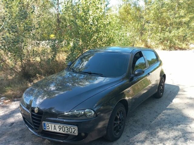 Сірий Альфа Ромео 147, об'ємом двигуна 1.9 л та пробігом 190 тис. км за 1707 $, фото 2 на Automoto.ua