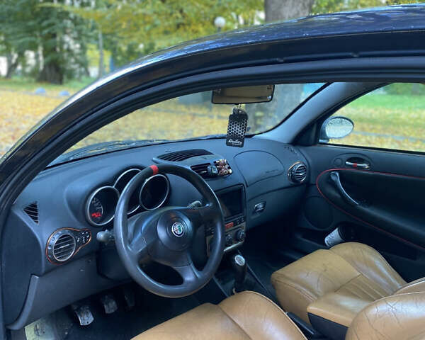 Синій Альфа Ромео 147, об'ємом двигуна 1.9 л та пробігом 322 тис. км за 3400 $, фото 6 на Automoto.ua