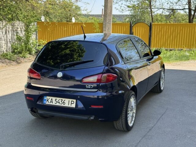 Синий Альфа Ромео 147, объемом двигателя 1.6 л и пробегом 223 тыс. км за 3999 $, фото 4 на Automoto.ua