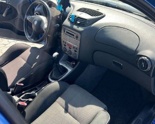 Синій Альфа Ромео 147, об'ємом двигуна 1.6 л та пробігом 0 тис. км за 3500 $, фото 2 на Automoto.ua