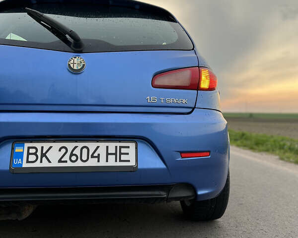 Синий Альфа Ромео 147, объемом двигателя 1.6 л и пробегом 270 тыс. км за 4100 $, фото 11 на Automoto.ua