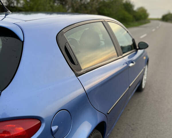 Синий Альфа Ромео 147, объемом двигателя 1.6 л и пробегом 270 тыс. км за 4100 $, фото 13 на Automoto.ua