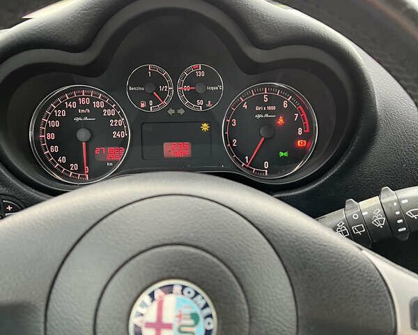 Синий Альфа Ромео 147, объемом двигателя 1.6 л и пробегом 270 тыс. км за 4100 $, фото 23 на Automoto.ua