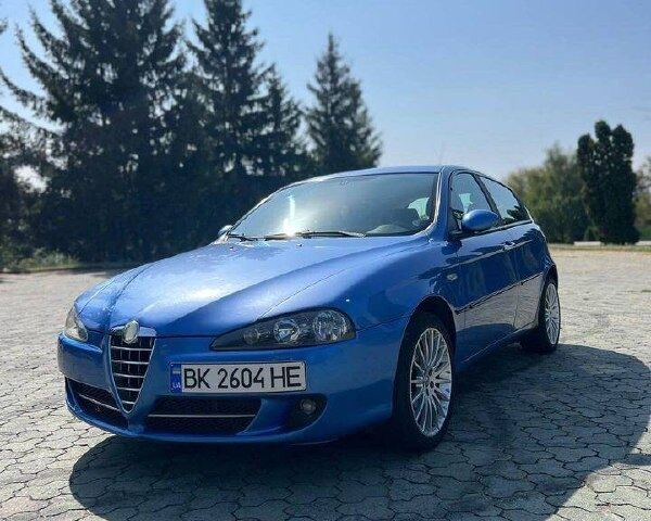 Синій Альфа Ромео 147, об'ємом двигуна 1.6 л та пробігом 0 тис. км за 3500 $, фото 6 на Automoto.ua