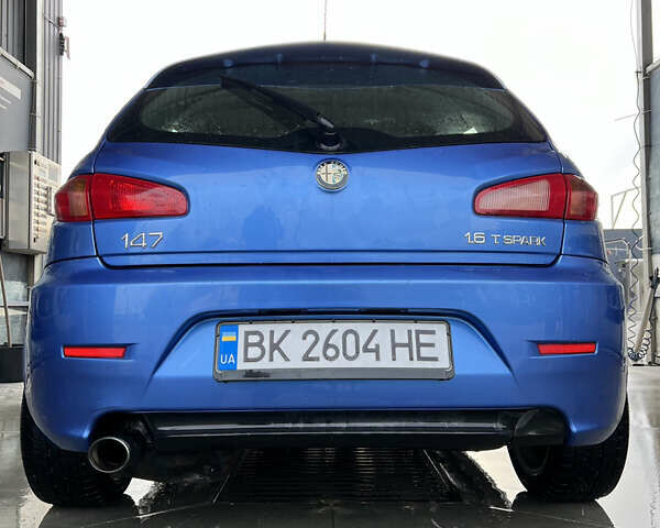Синий Альфа Ромео 147, объемом двигателя 1.6 л и пробегом 270 тыс. км за 4100 $, фото 8 на Automoto.ua