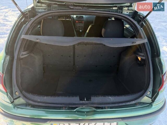 Зеленый Альфа Ромео 147, объемом двигателя 1.6 л и пробегом 232 тыс. км за 4200 $, фото 16 на Automoto.ua