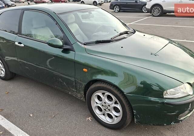 Зеленый Альфа Ромео 147, объемом двигателя 1.6 л и пробегом 189 тыс. км за 3500 $, фото 1 на Automoto.ua