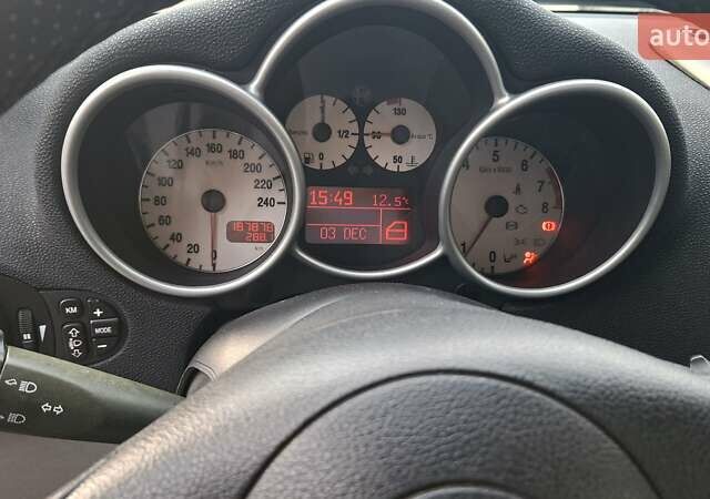 Зеленый Альфа Ромео 147, объемом двигателя 1.6 л и пробегом 189 тыс. км за 3500 $, фото 6 на Automoto.ua