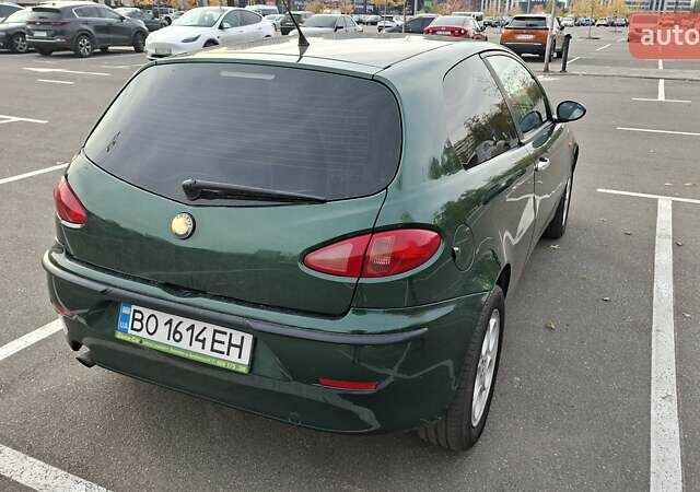 Зеленый Альфа Ромео 147, объемом двигателя 1.6 л и пробегом 189 тыс. км за 3500 $, фото 2 на Automoto.ua