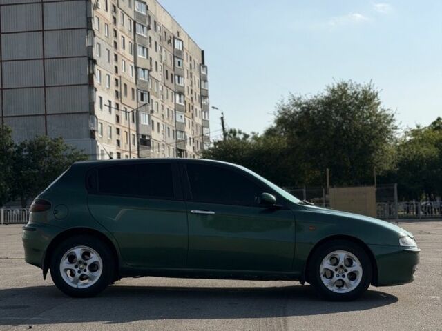 Зелений Альфа Ромео 147, об'ємом двигуна 0 л та пробігом 236 тис. км за 3250 $, фото 8 на Automoto.ua