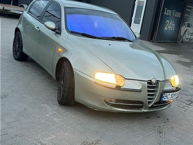 Зелений Альфа Ромео 147, об'ємом двигуна 1.91 л та пробігом 270 тис. км за 2999 $, фото 2 на Automoto.ua