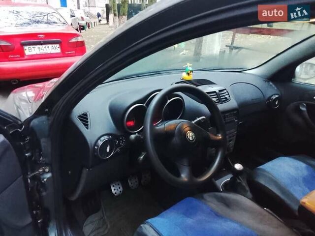 Зеленый Альфа Ромео 147, объемом двигателя 1.6 л и пробегом 255 тыс. км за 1600 $, фото 10 на Automoto.ua