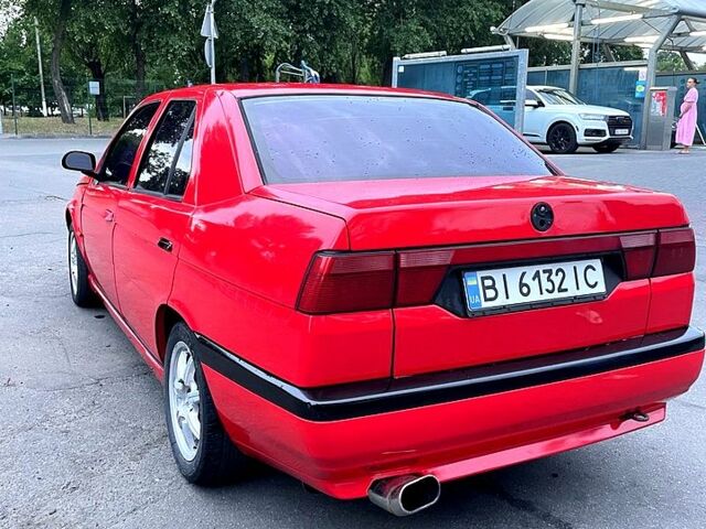 Червоний Альфа Ромео 155, об'ємом двигуна 2 л та пробігом 209 тис. км за 1100 $, фото 3 на Automoto.ua