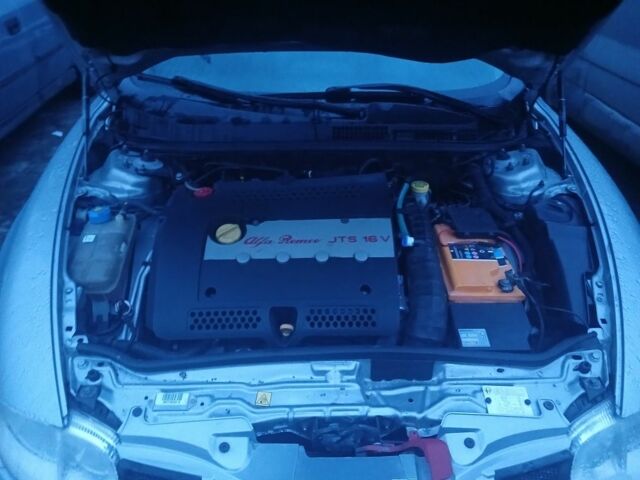 Серый Альфа Ромео 155, объемом двигателя 2 л и пробегом 190 тыс. км за 3950 $, фото 11 на Automoto.ua