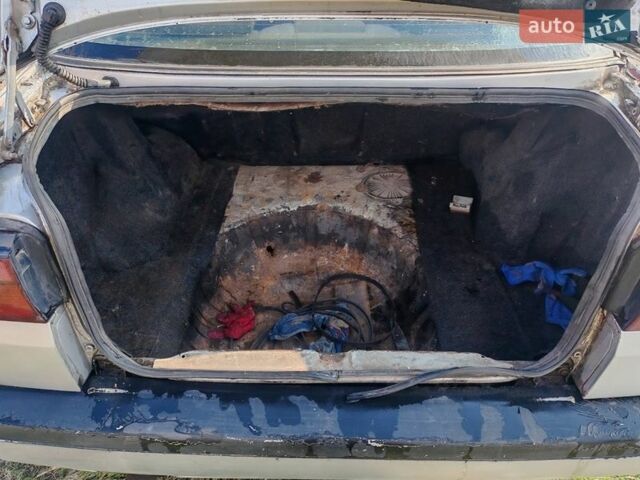 Сірий Альфа Ромео 155, об'ємом двигуна 1.7 л та пробігом 373 тис. км за 800 $, фото 9 на Automoto.ua