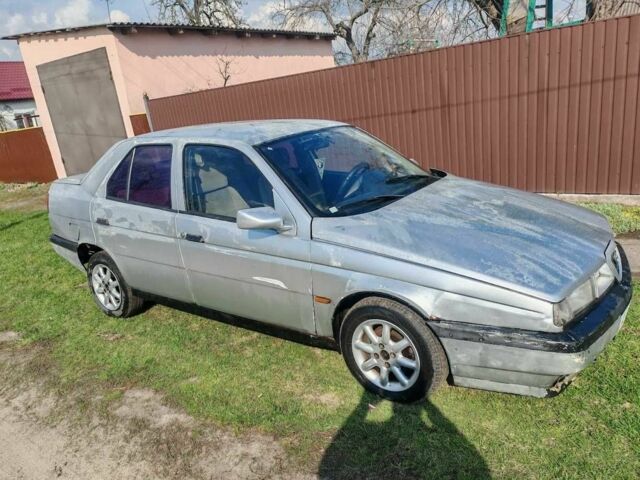 Сірий Альфа Ромео 155, об'ємом двигуна 1.7 л та пробігом 373 тис. км за 800 $, фото 5 на Automoto.ua