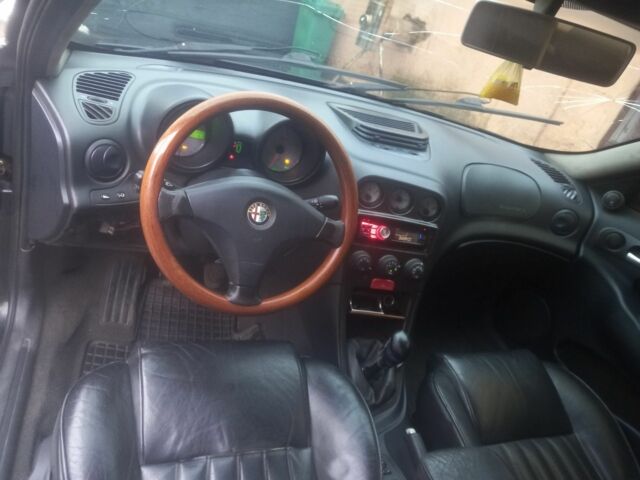 Чорний Альфа Ромео 156, об'ємом двигуна 0 л та пробігом 250 тис. км за 1377 $, фото 3 на Automoto.ua