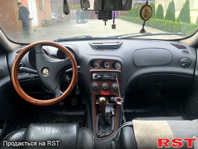 Чорний Альфа Ромео 156, об'ємом двигуна 2 л та пробігом 320 тис. км за 3200 $, фото 5 на Automoto.ua