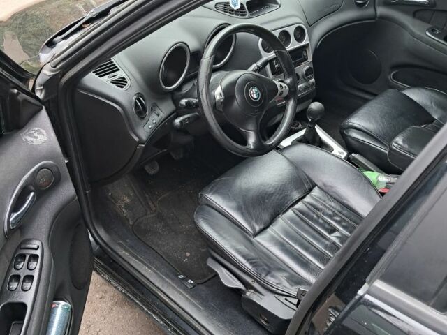 Черный Альфа Ромео 156, объемом двигателя 0 л и пробегом 223 тыс. км за 1899 $, фото 3 на Automoto.ua