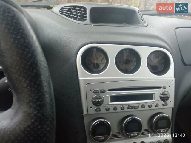 Черный Альфа Ромео 156, объемом двигателя 1.6 л и пробегом 282 тыс. км за 3498 $, фото 5 на Automoto.ua